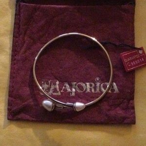 Pear thin bracelet. From Majorica